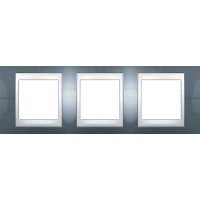 Рамка трехместная Unica Plus. Цвет Голубой лед MGU6.006.854