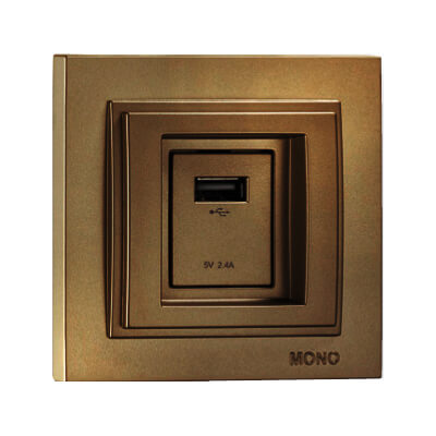 Розетка c USB-зарядкой (5В - 2.4А) серии Despina (Mono Electric). Цвет Бронза