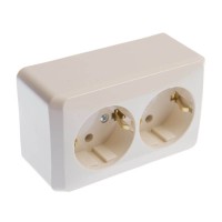 Розетка с заземляющим контактом и защитными шторками Prima кремовая WDE001148